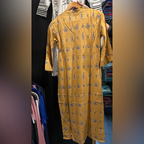 W new kurti with tag - Picture 5 of 5